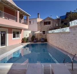 7 bedroom seaside villa with pool, Kassiopi, sleeps 13